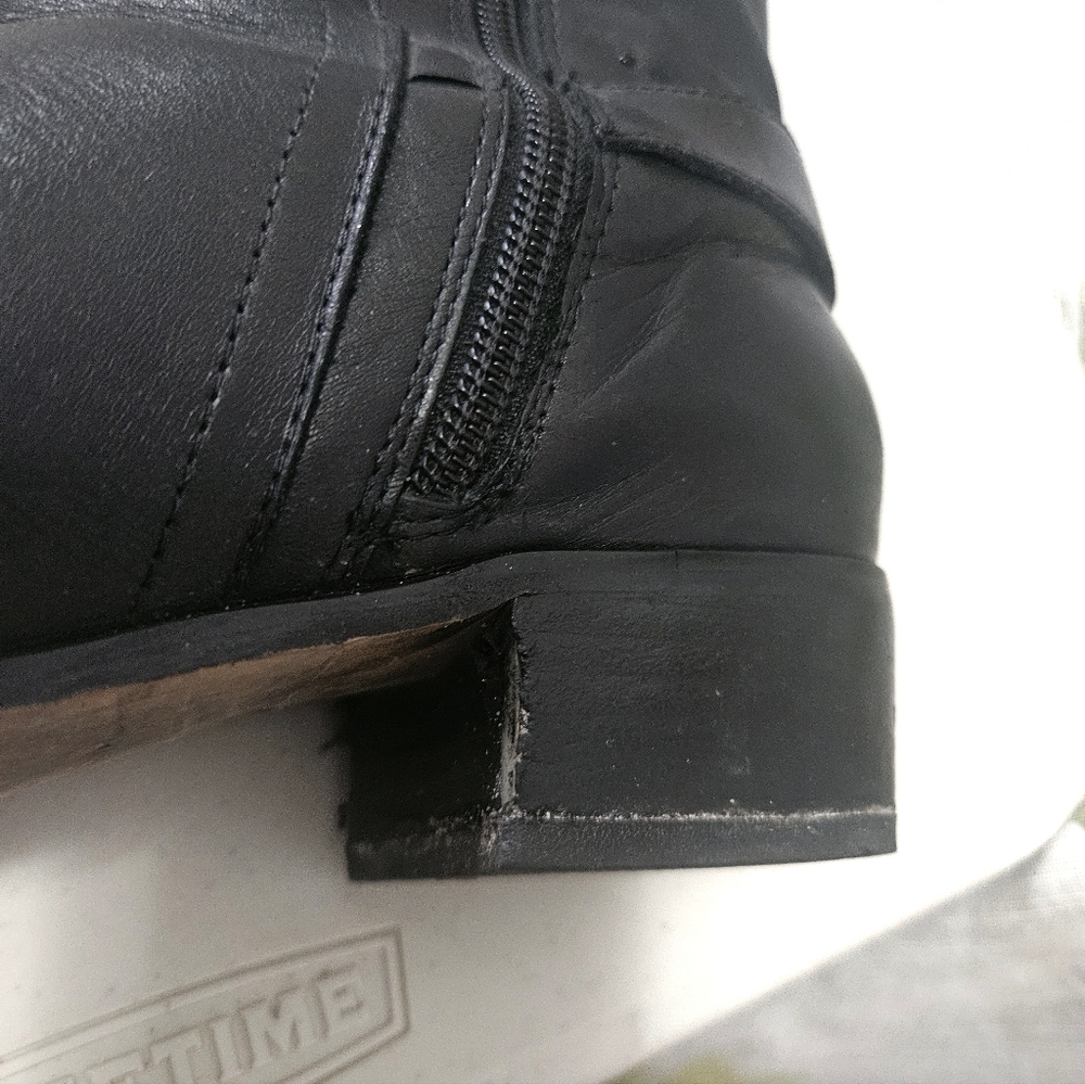 Corso Como Black Leather Boots 1.5" Heel. Buckles Size 9E In Great condition - Picture 11 of 16